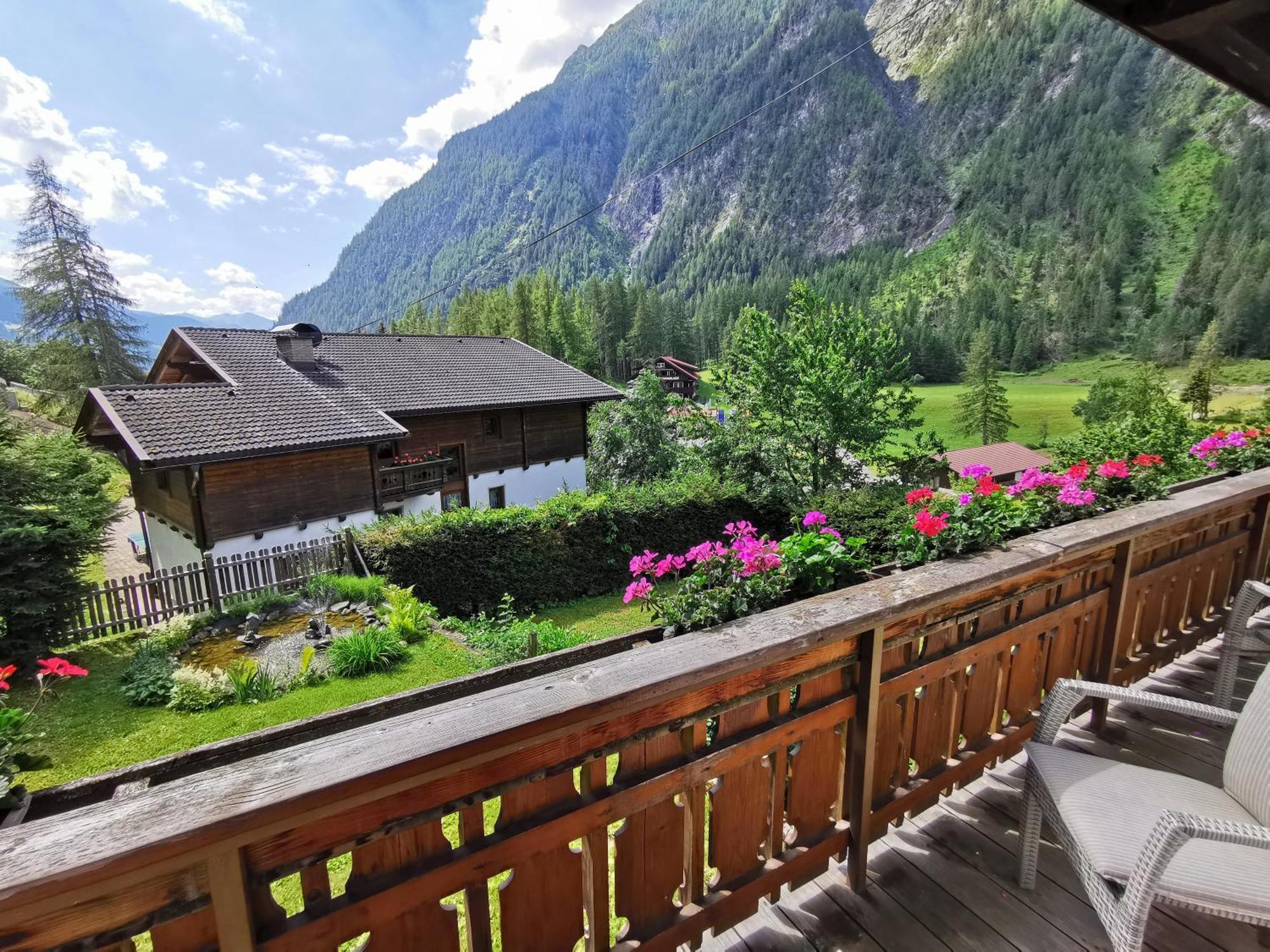 Haus Marienheim Bed and Breakfast Heiligenblut Exteriör bild