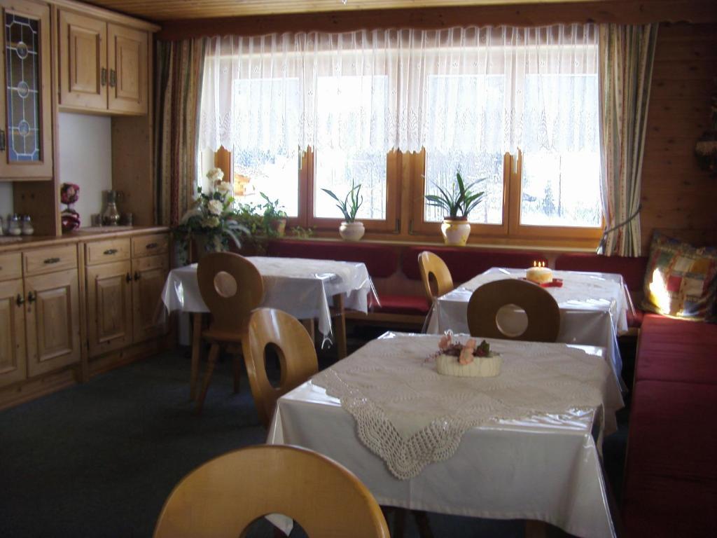 Haus Marienheim Bed and Breakfast Heiligenblut Exteriör bild