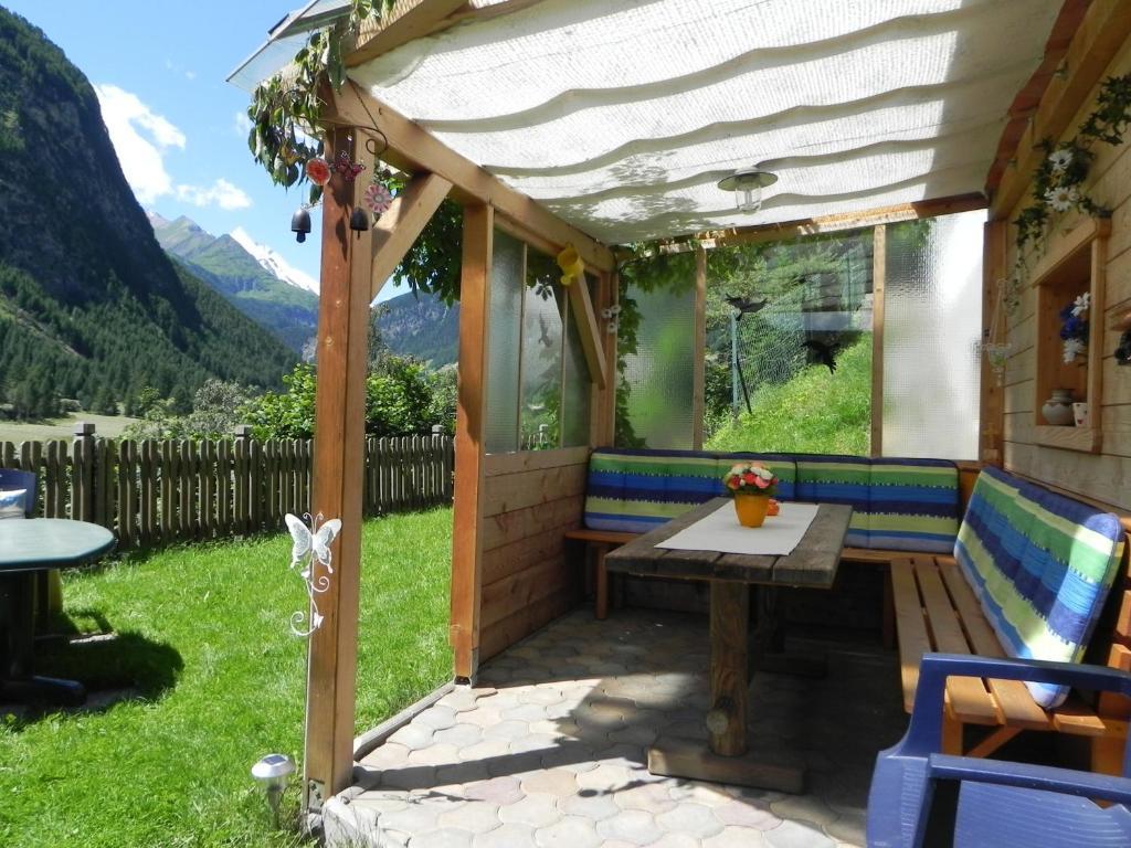 Haus Marienheim Bed and Breakfast Heiligenblut Exteriör bild
